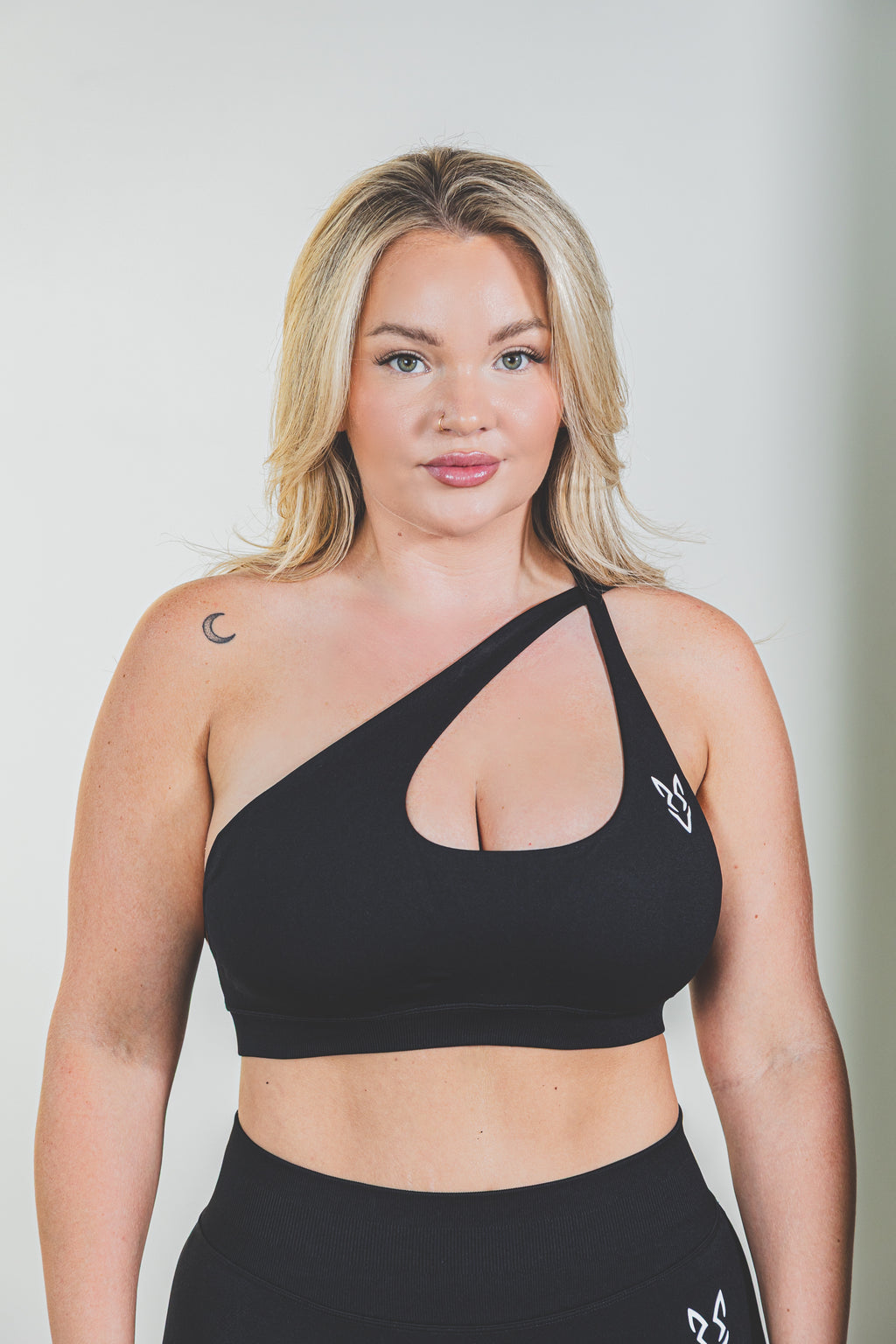 Untamed Cross Over Top